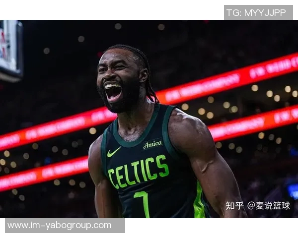 杰伦布朗状态火热单核带队四场比赛三次30表现惊艳